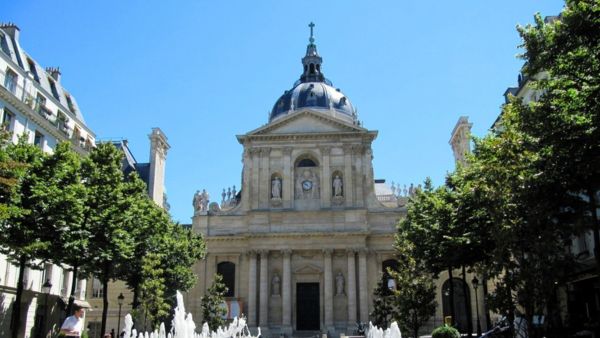 Quartier Latin, Place de la Sorbonne